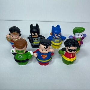 7 Little People Super Heroes Batman Wonder Woman Joker Superman Robin lantern